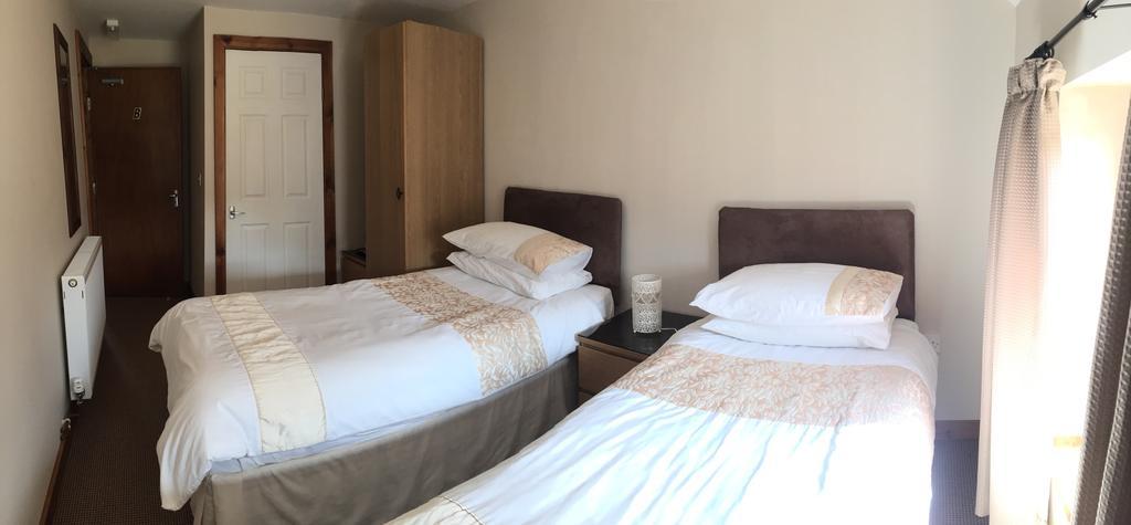Bed and Breakfast The Nags Head Tredegar Nant-y-bwch Экстерьер фото
